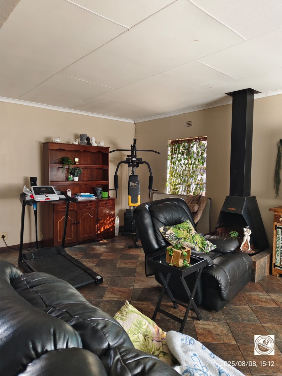 4 Bedroom Property for Sale in Vaalpark Free State